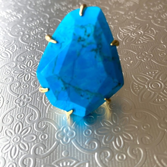 Kendra Scott Jewelry - Gorgeous Kendra Scott Megan Cocktail Ring